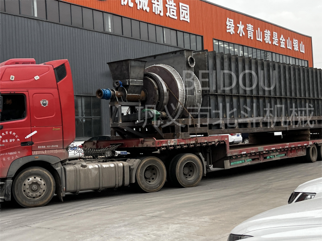 連續式椰殼5G影院天天爽入口裝車發往海南