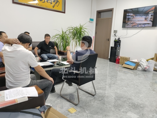 鋰電池5G影院天天爽入口熱賣,張總工程師現場解答客戶疑惑